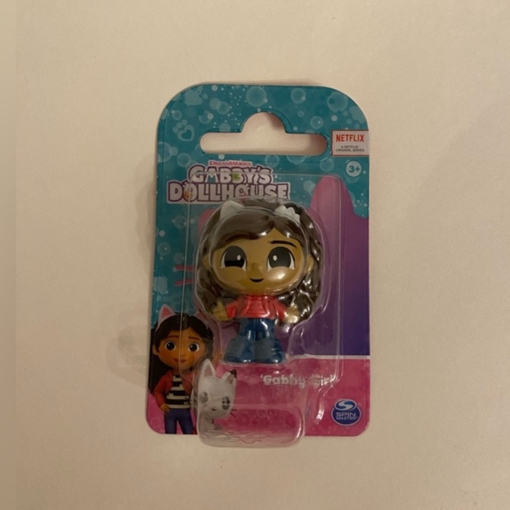 DreamWorks NWT Netflix Gabby’s Dollhouse Gabby Girl Doll Miniature Pink Blue OS